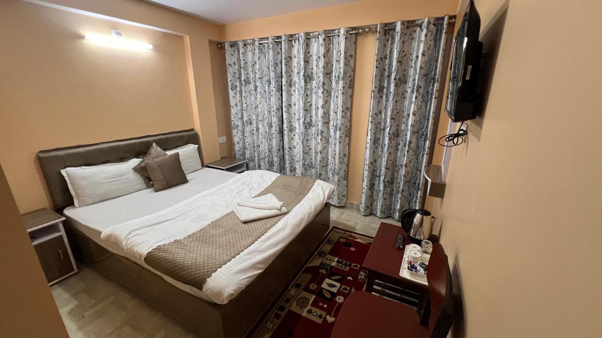 Hotel Hill Top Νταρτζίλινγκ Εξωτερικό φωτογραφία